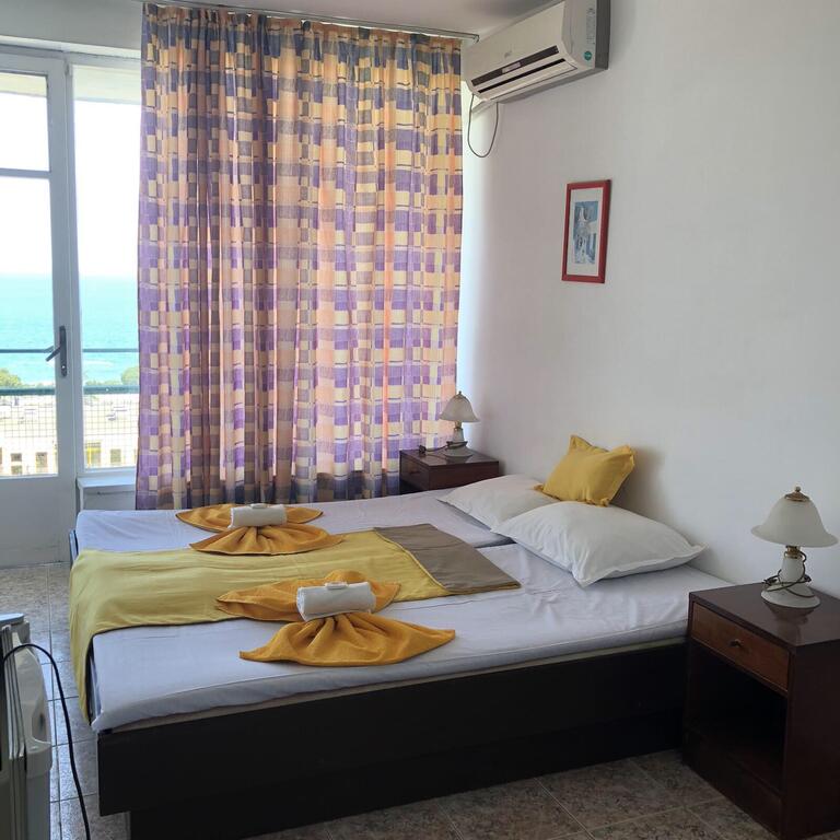 VARSHAVA_HOTEL_NISIPURILE_DE_AUR_BULGARIA_AIR_TOUR_TRAVEL